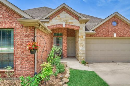 33039 Lois Ln, Magnolia, TX 77354-2460