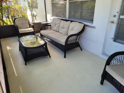 108 9th St, Boynton Beach FL  33426-4756 exterior