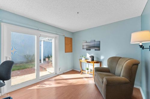 1805 Adelaide Ct, Oxnard CA 93035-3102 exterior