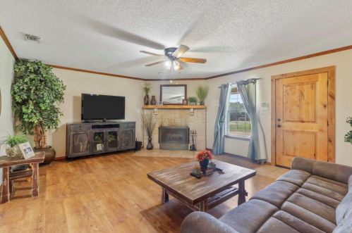 8158 Fm 1385, Pilot Point TX  76258-8003 exterior