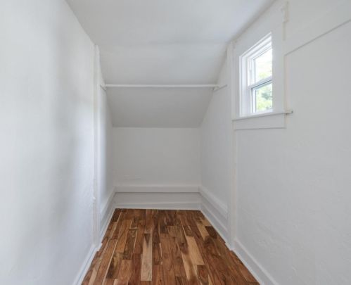 1000 Glendora Ave, Oakland CA  94602-1417 exterior