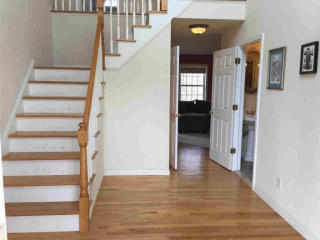 5 Roberts Rd, New Hamburg NY  12590-4210 exterior