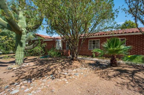 3931 Whittier St, Tucson, AZ 85711-4152