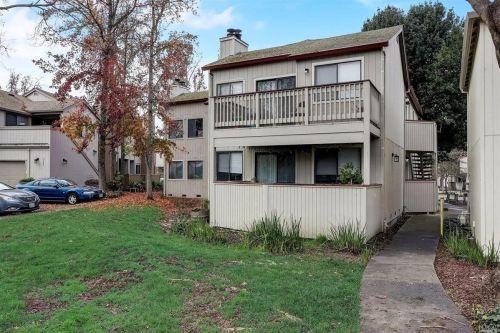 2527 Westberry Dr, Santa Rosa CA 95403-4136 exterior