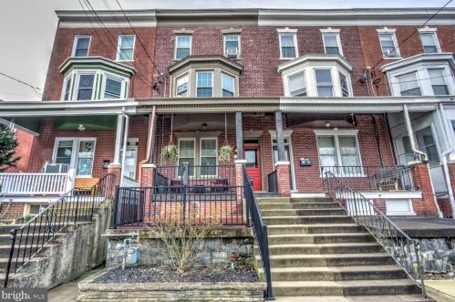 342 Clay St, Lancaster, PA 17602-2032