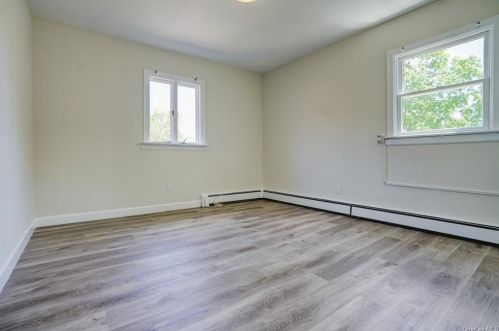 15 Ridgeway, White Plains NY  10605-3706 exterior