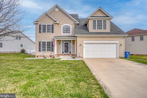 245 Stone Ridge Dr, Dover DE  19901-8205 exterior