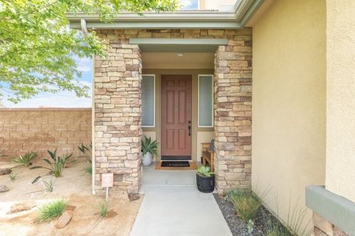 34200 Nandina Ct, Lake Elsinore CA  92532-2954 exterior