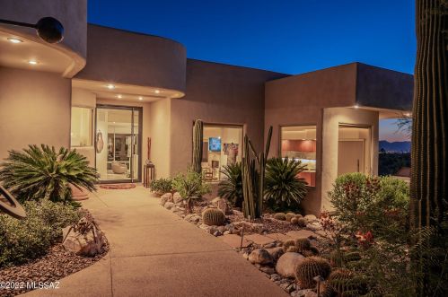 6211 Paseo Zaldivar, Tucson, AZ 85750-1073