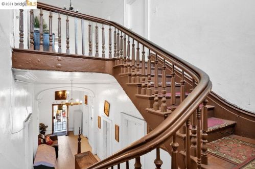 1521 9th St, Oakland CA  94607-1338 exterior