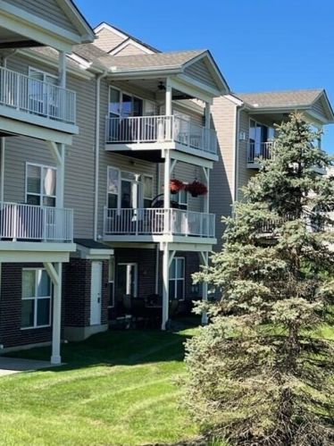 926 Waterpointe Ln, Covington KY  41018-3873 exterior