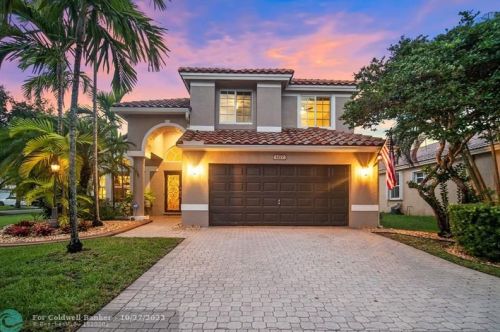 1277 144th Ter, Hollywood FL  33028-2925 exterior