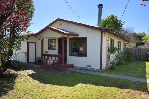 670 Bellevue Ave, Santa Rosa, CA 95407-7320