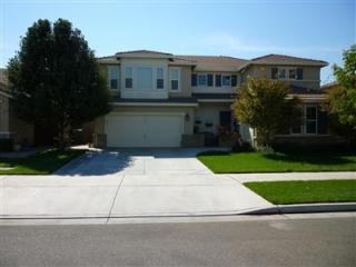 1772 4th St, Ripon, CA 95366-9310