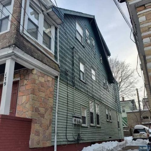 179 Schuyler Ave, Newark, NJ 07112-1848
