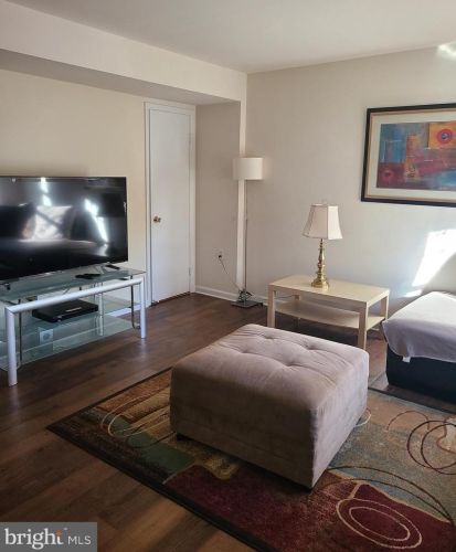 14724 Endsley Turn, Woodbridge VA  22193-2750 exterior