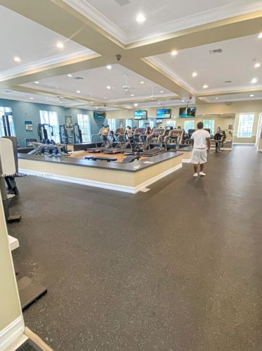 677 111th Ave, Hollywood FL 33025-6924 exterior