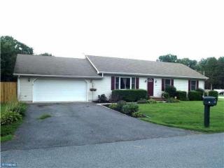85 Lakeview Ave, Dover DE  19901-5155 exterior