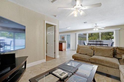 3943 4th Ave, Boca Raton FL  33431-5718 exterior