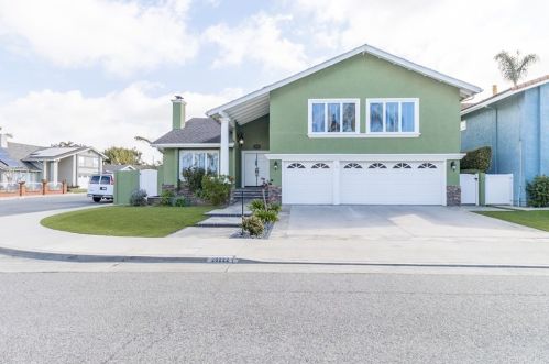 20222 Morristown Cir, Huntington Beach, CA 92646-5308