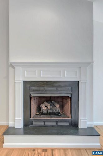 33 Jennings Dr, Bybee VA 22963-3337 exterior