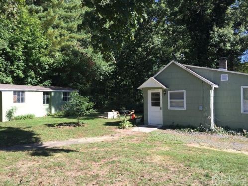 44 Church Ln, East Brunswick, NJ 08816-2514