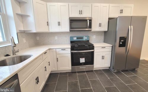 6447 Chew Ave, Philadelphia PA  19119-2037 exterior