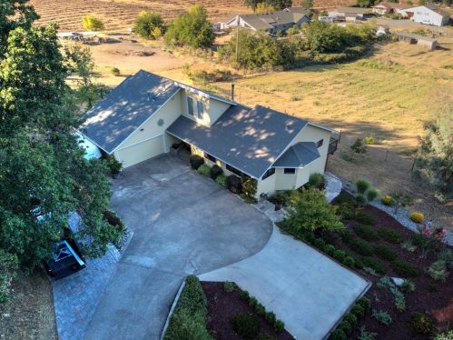 3331 Zaina Ln, Ukiah CA  95482-6962 exterior