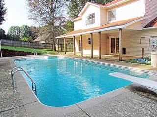 1427 Parkway Cir, Cookeville, TN 38501-7777
