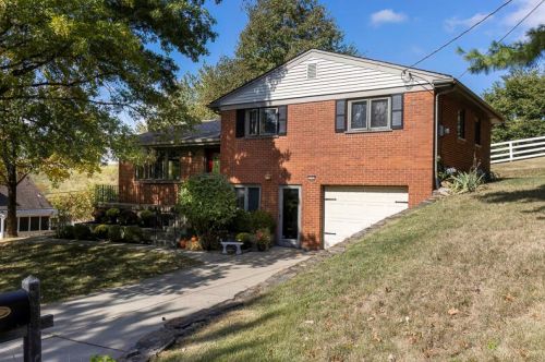 2490 Jerrys Ln, Covington, KY 41017-9676