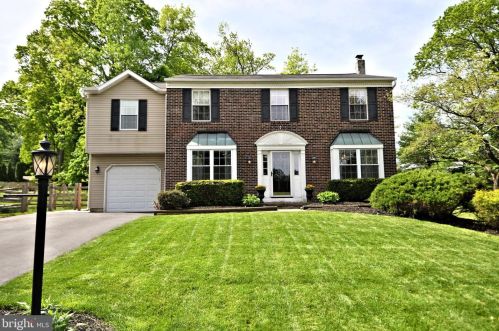 212 Grays Ln, Lansdale, PA 19446-6412