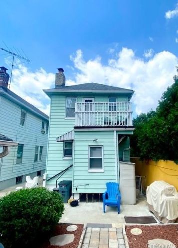 2824 Wellman Ave, Bronx NY  10461-5425 exterior