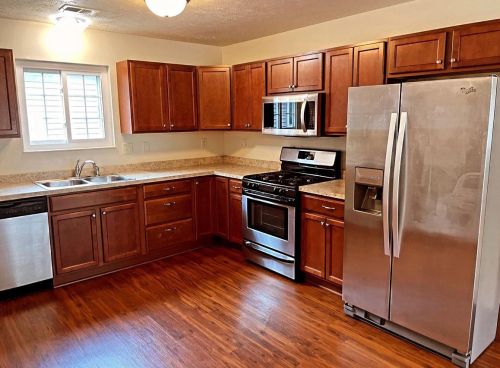 3713 Windslow Dr, Valpo IN  46383-7144 exterior