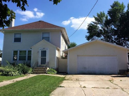 101 4th Ave, Livermore, IA 50558-9550