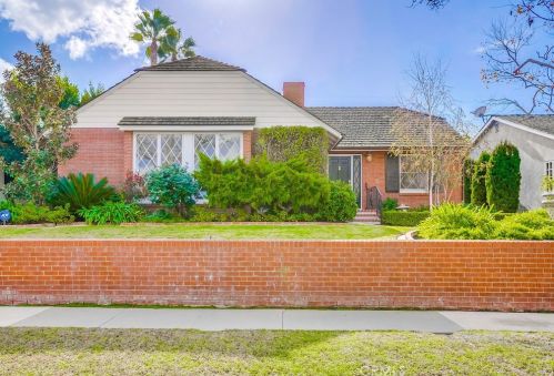 5120 Los Flores St, Long Beach, CA 90815-3925