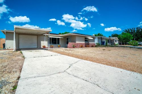 3631 Kimberly Oaks Dr, Tarpon Springs, FL 34691-1610
