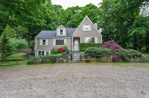 228 Danbury Rd, Wilton, CT 06897-4008