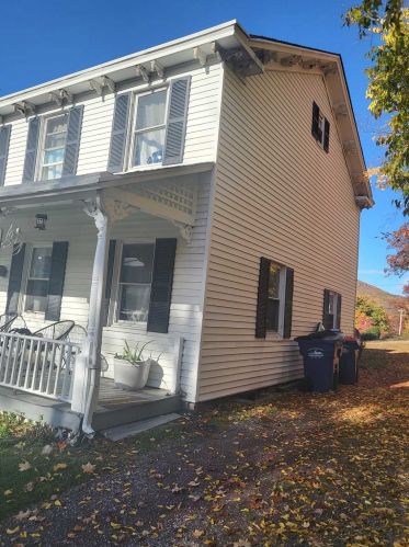 6 Parsonage St, Nelsonville, NY 10516-1517