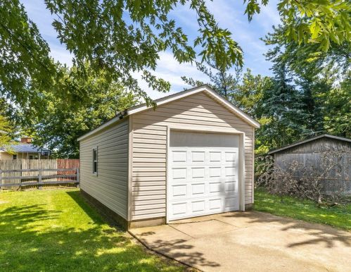 3107 Washington Waterloo Rd, Washington Court House OH  43160-9072 exterior
