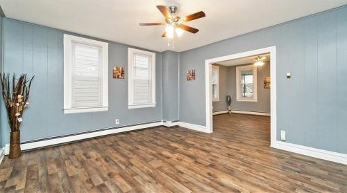 407 Walnut St, Catasauqua PA  18032-1704 exterior