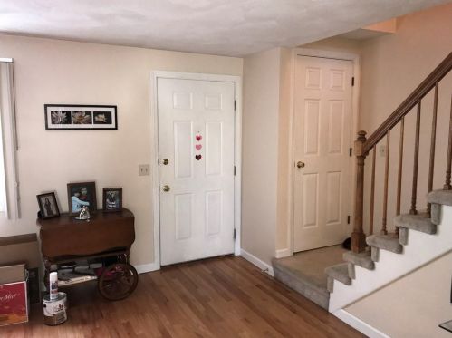 114 Scenery Ln, Providence, RI 02919-7507