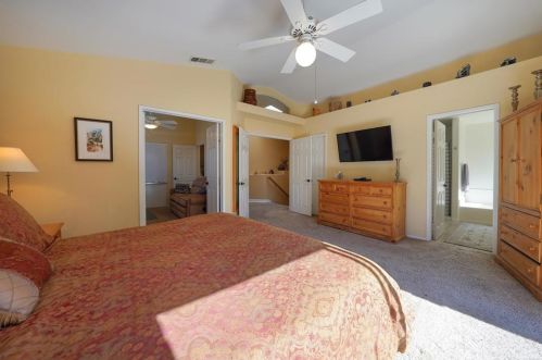 1891 Tavern Ct, Alpine CA  91901-3747 exterior