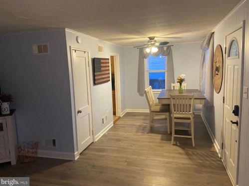 121 Hollywood Ave, Norristown PA  19403-1621 exterior