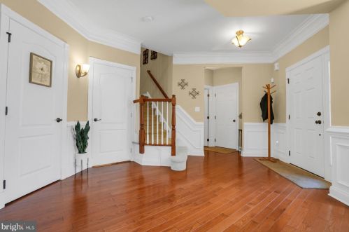 212 Hopewell Dr, Collegeville PA  19426-2852 exterior