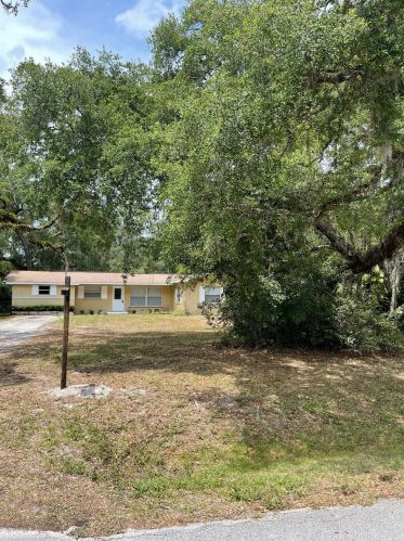 34775 Evergreen Way, Dade City, FL 33523-8808