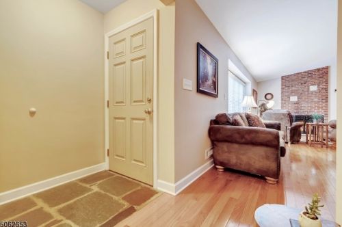 110 Glenwood Rd, Cranford NJ  07016-1920 exterior