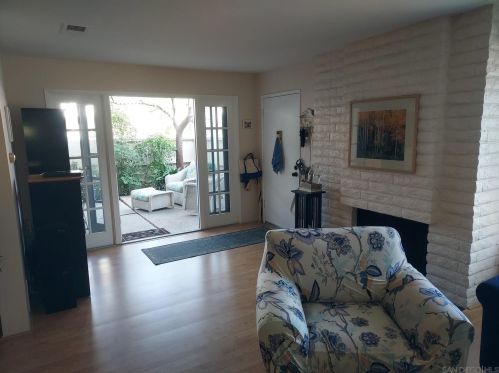 3942 Camino Calma, San Diego CA 92122-2007 exterior