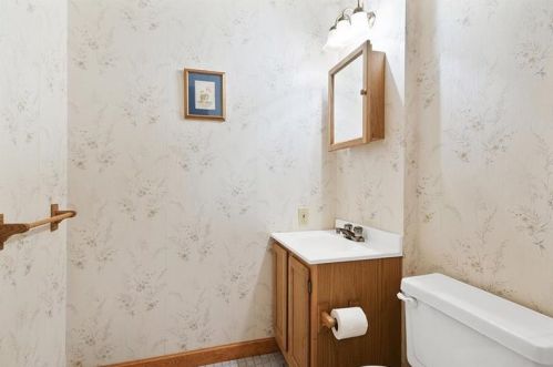 1605 Mountain View Dr, Gibsonia PA 15044-9274 exterior