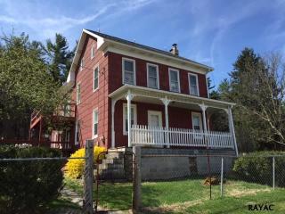 2189 Impounding Dam Rd, Hanover, PA 17331-9672