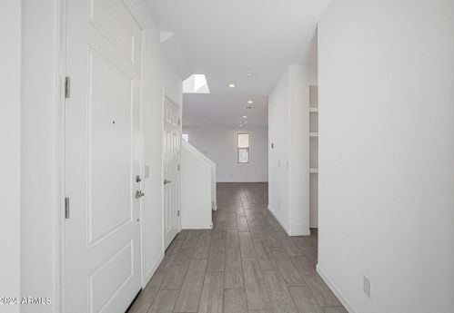 10778 Mckinley St, Avondale, AZ 85323-7919